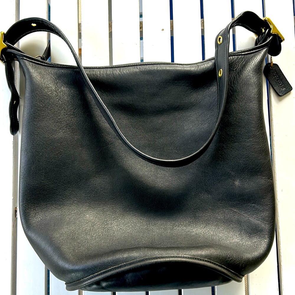 Vintage Coach 9085 black leather bucket bag